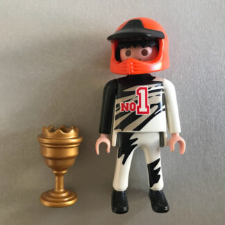 Playmobil Rennfahrer - Playmobilfigur - mit Pokal - Rennfahrerhelm - verkauft wird wie abgebildet