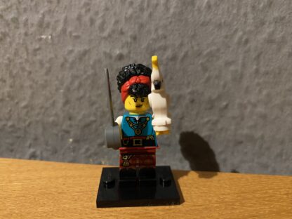 Piratin Quartiersmeisterin Lego Minifurgen Serie 27